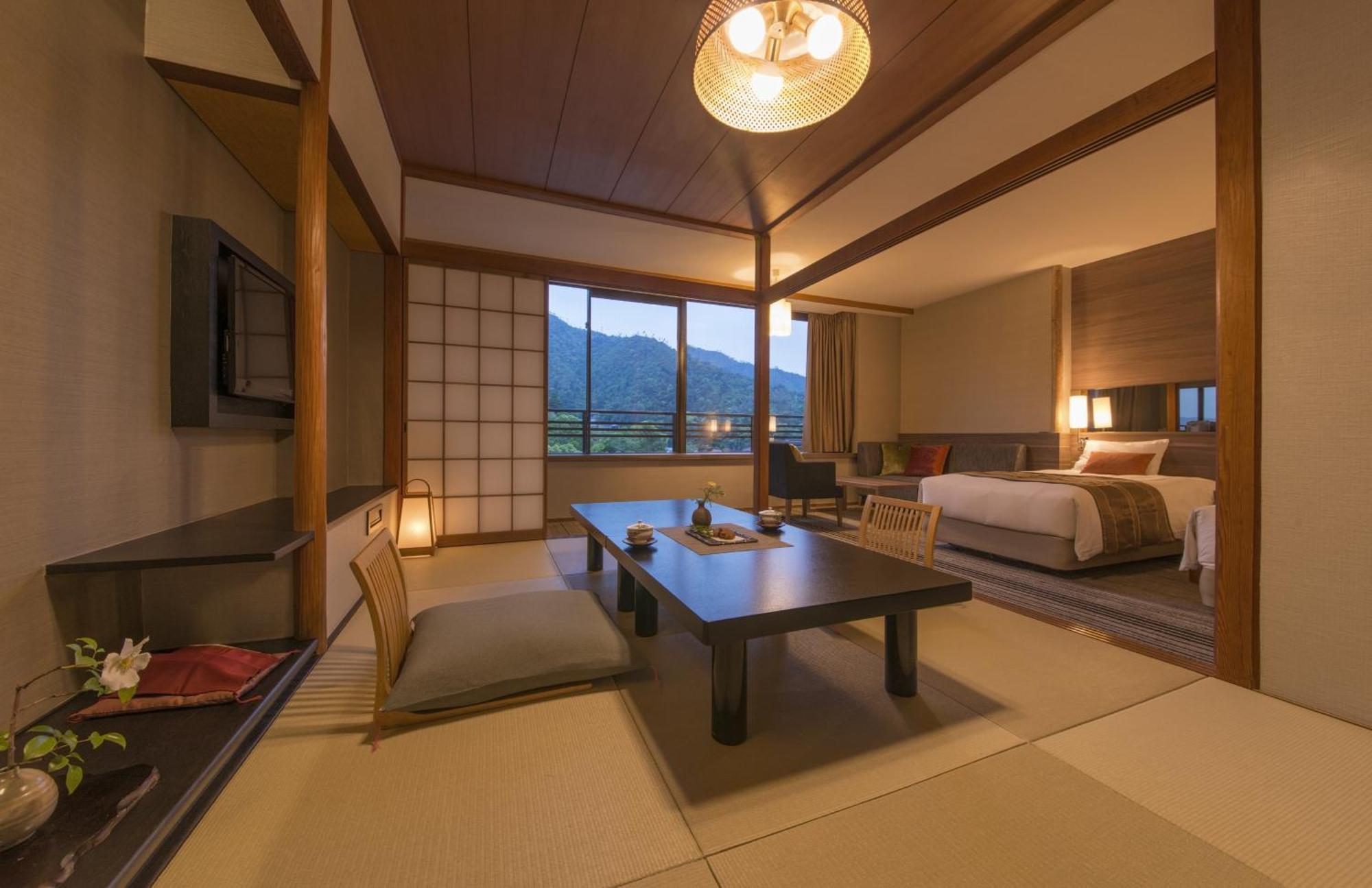 Miyajima Grand Hotel Arimoto Hatsukaichi Bagian luar foto