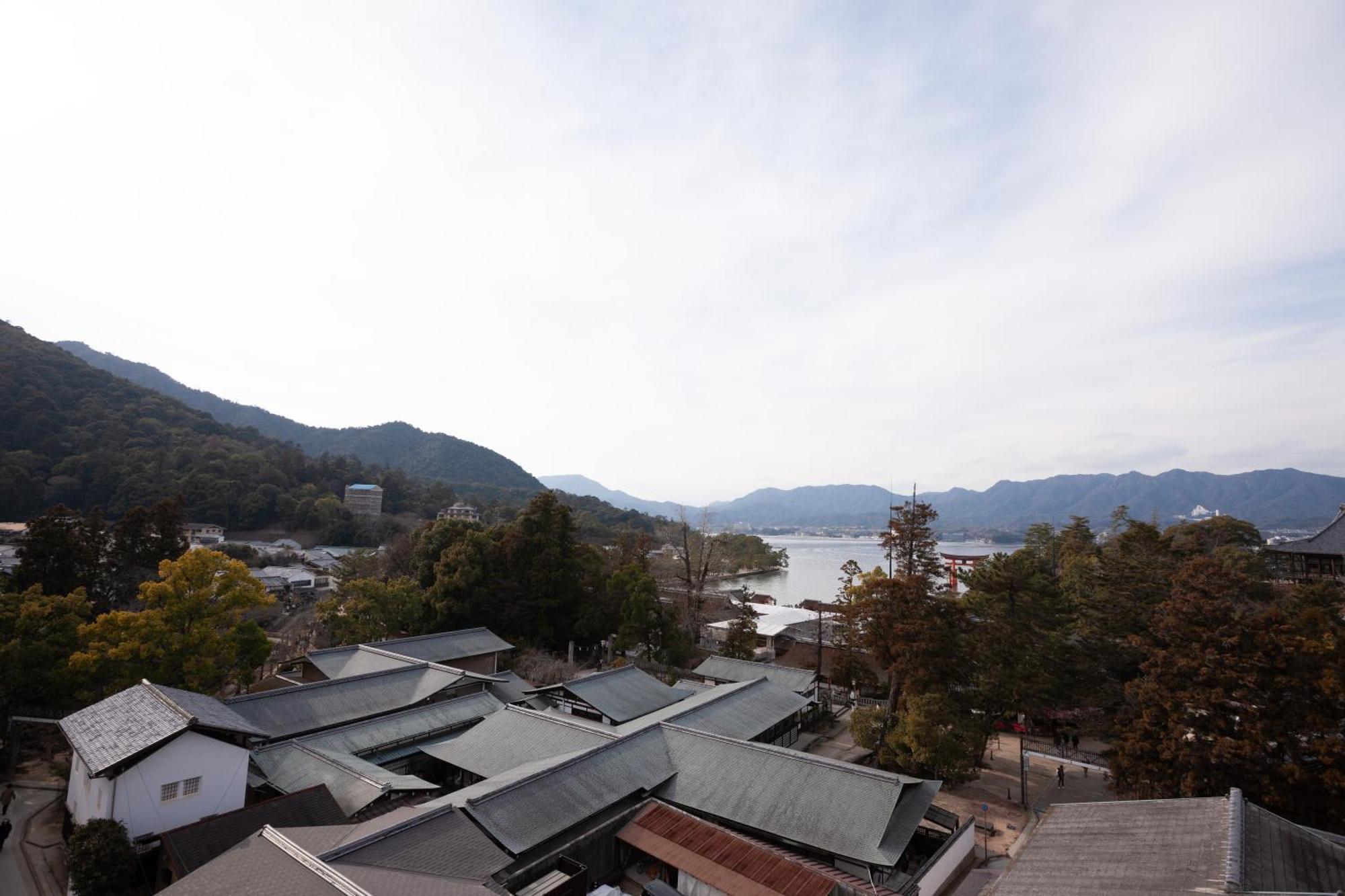 Miyajima Grand Hotel Arimoto Hatsukaichi Bagian luar foto