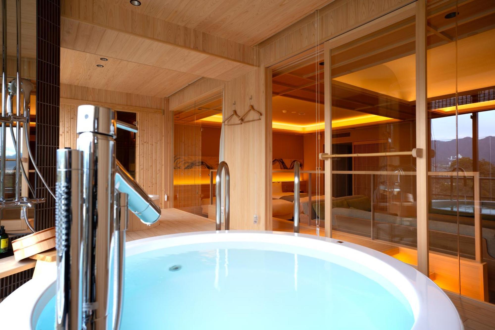 Miyajima Grand Hotel Arimoto Hatsukaichi Bagian luar foto